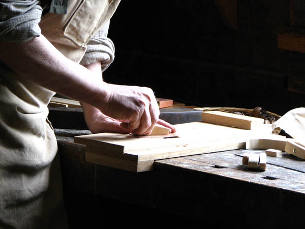 Nuestra <strong>carpintería de madera en  Calpe/Calp</strong> es una empresa de <strong>herencia familiar</strong>, por lo que  contamos con gran <strong>experiencia </strong>en la profesión.